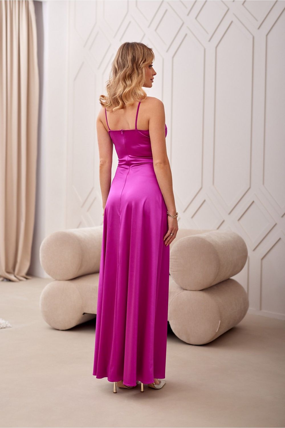 Ilga suknelė model 213638 Roco Fashion