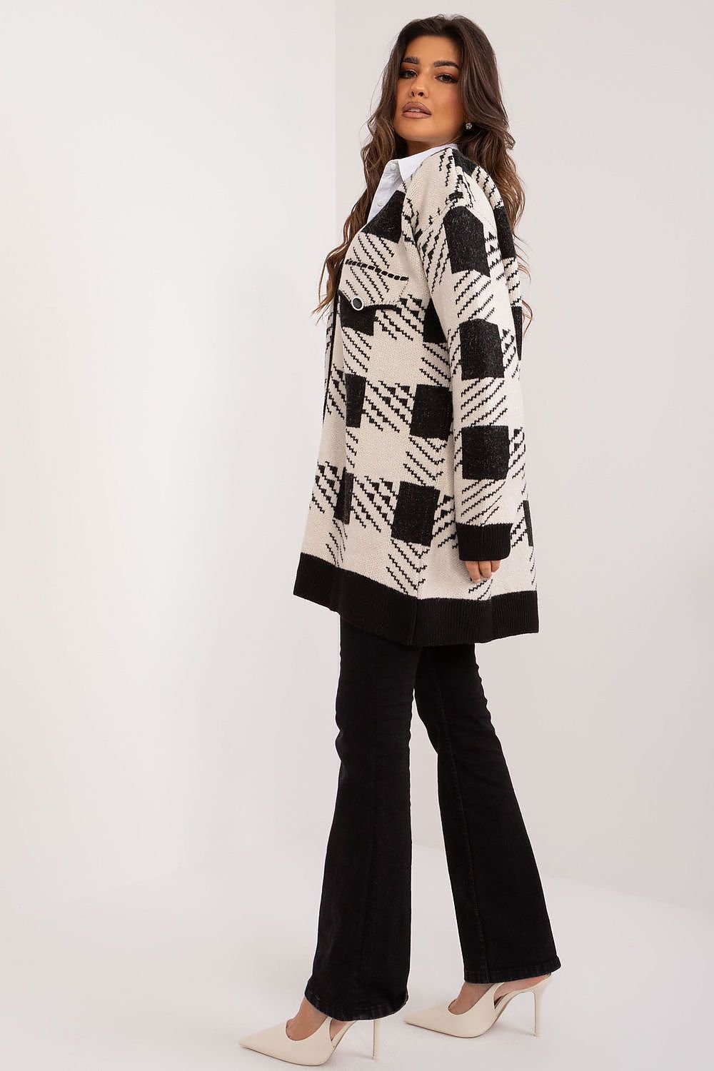  Megztinis model 208370 Badu 