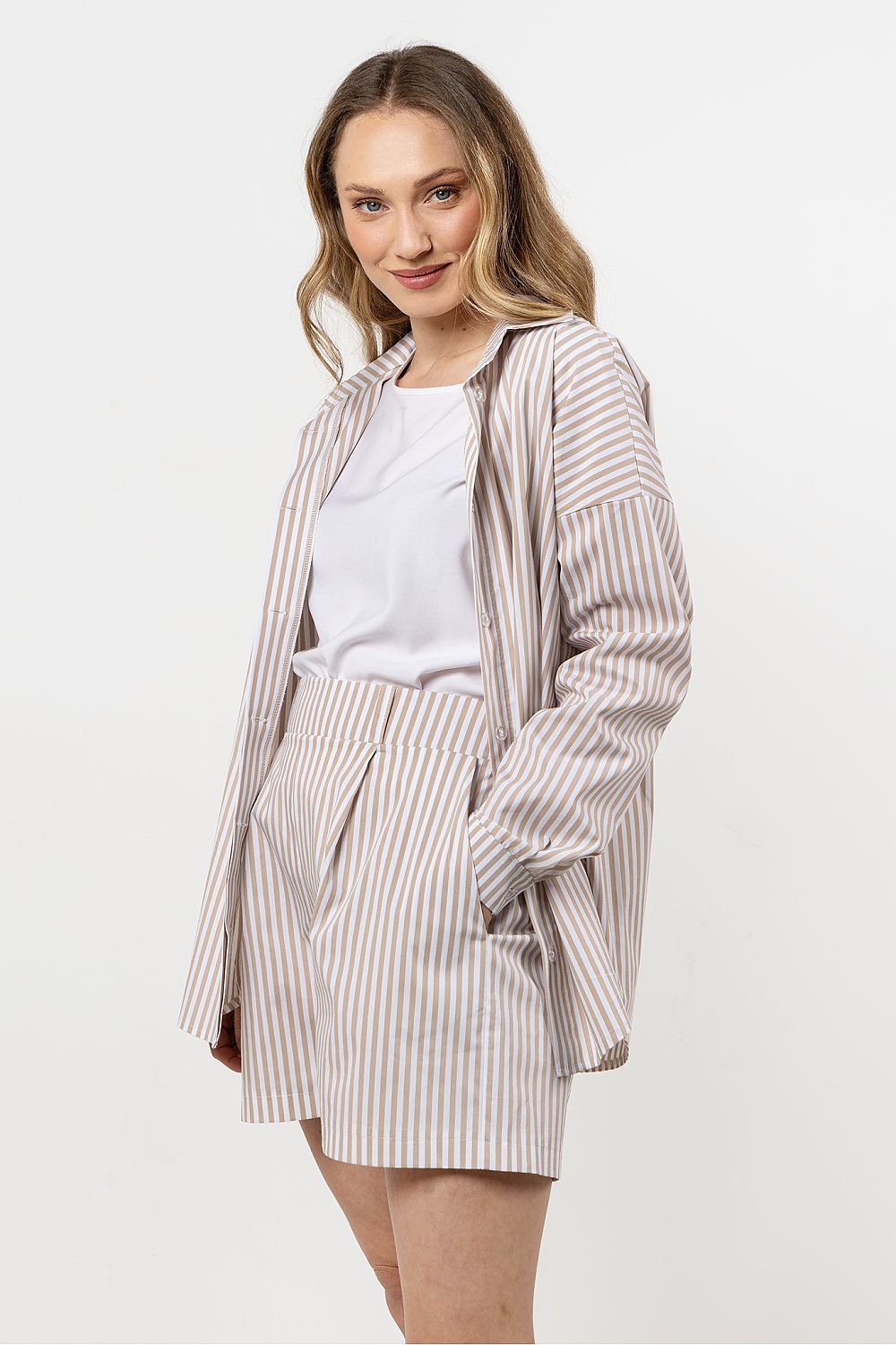  Marškiniai ilgomis rankovėmis model 212201 awama 