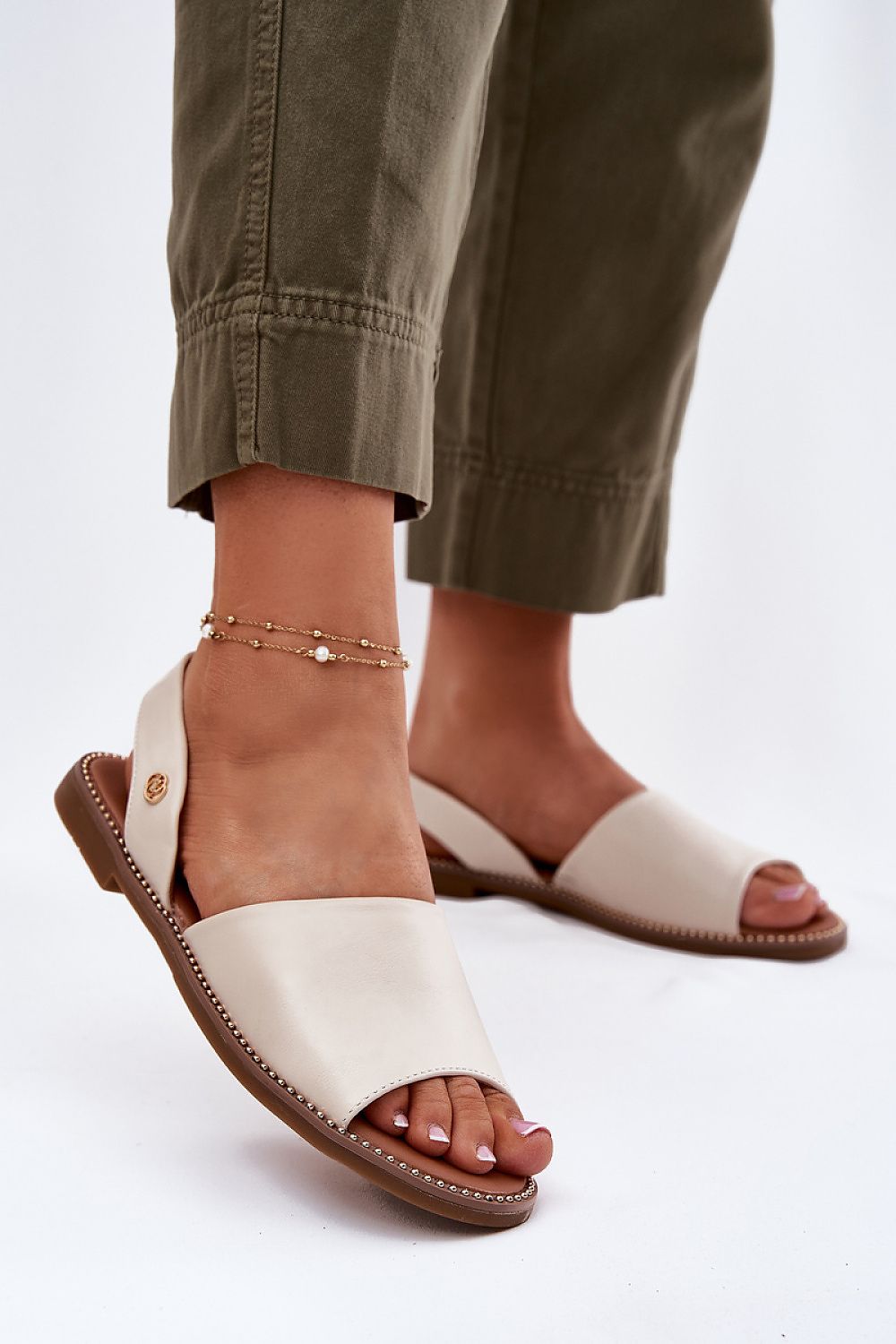  Sandalai model 215336 Step in style 